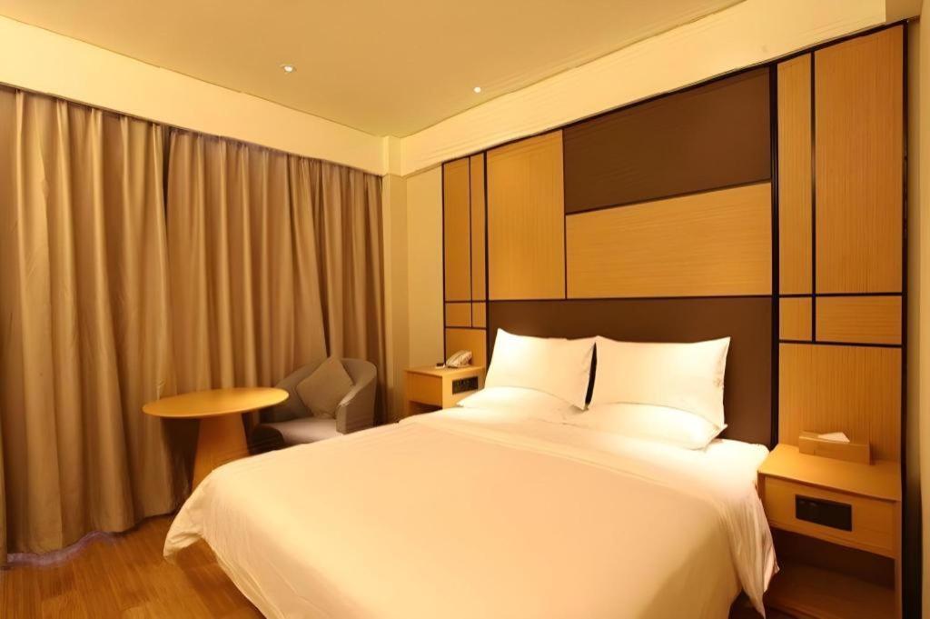 Ji Hotel Lujiazui Babaiban Шанхай Екстер'єр фото