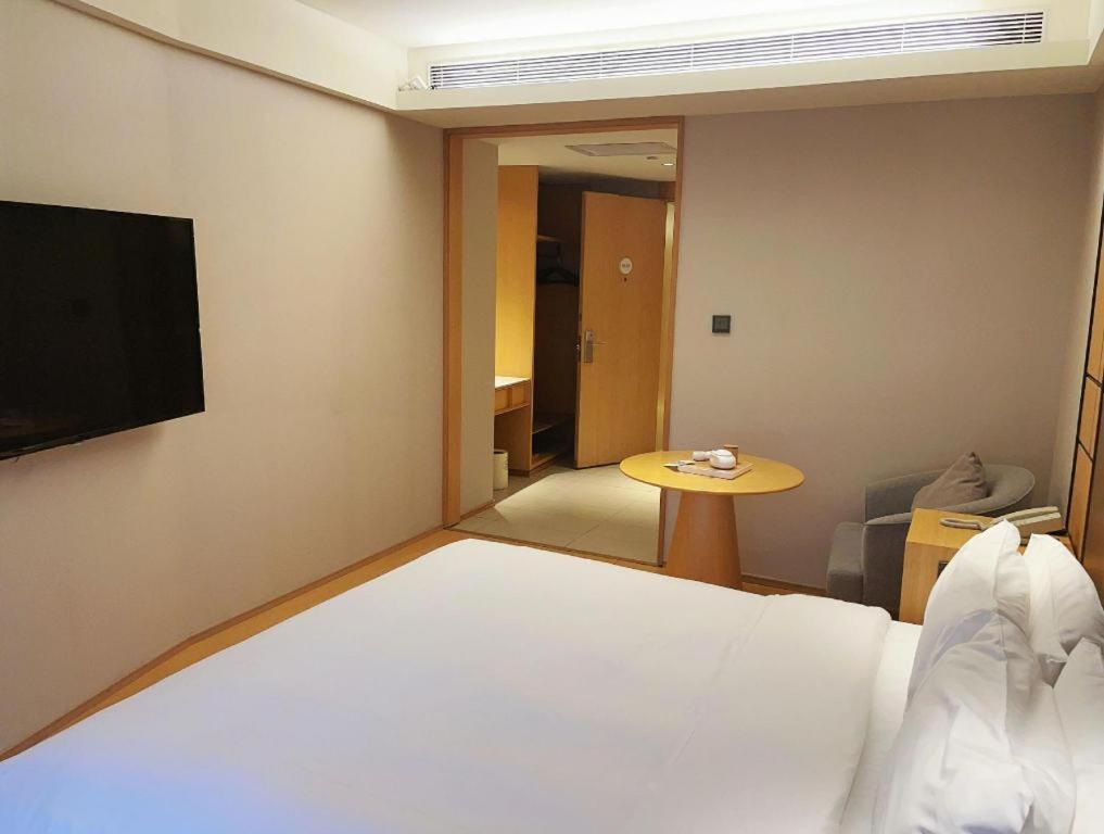 Ji Hotel Lujiazui Babaiban Шанхай Екстер'єр фото